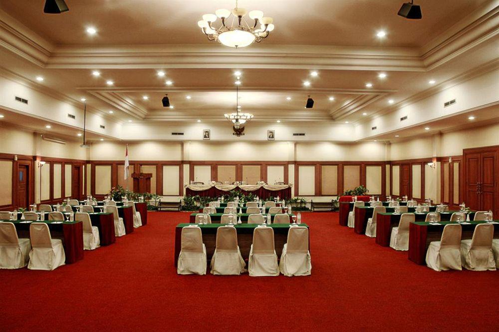 Singgasana Hotel Makassar Dış mekan fotoğraf