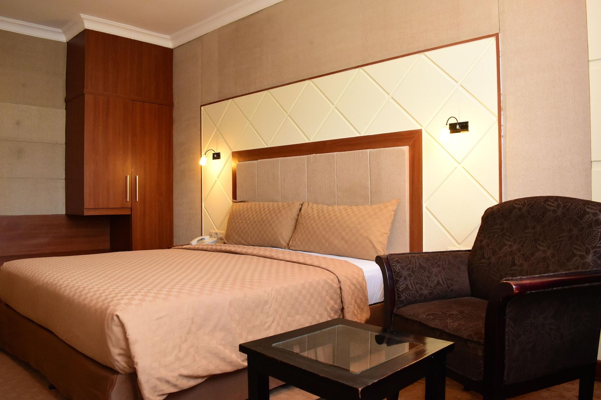 Singgasana Hotel Makassar Dış mekan fotoğraf