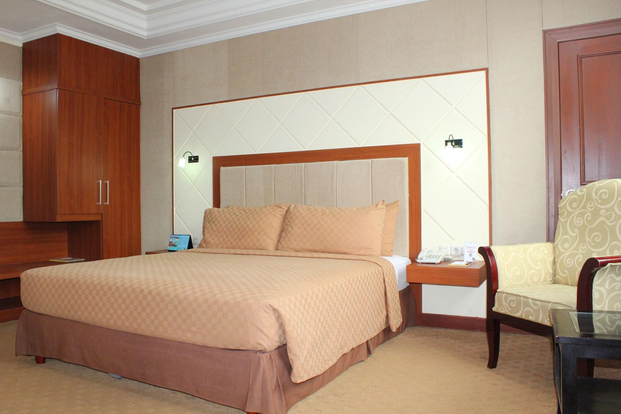 Singgasana Hotel Makassar Dış mekan fotoğraf