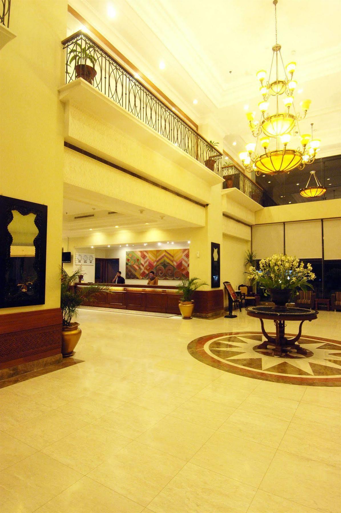Singgasana Hotel Makassar Dış mekan fotoğraf